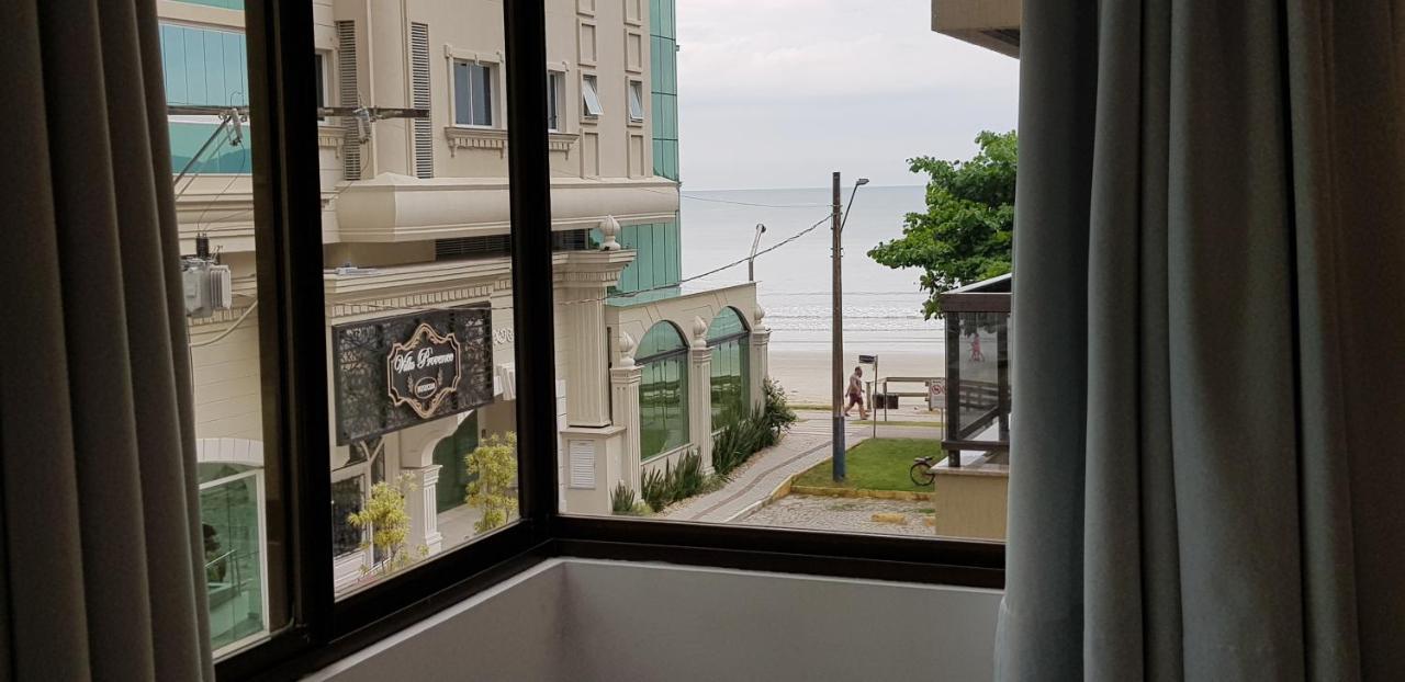 Apto Em Predio Frente Ao Mar, Meia Praia Itapema, Linda Vista, 3 Dormitorios 외부 사진
